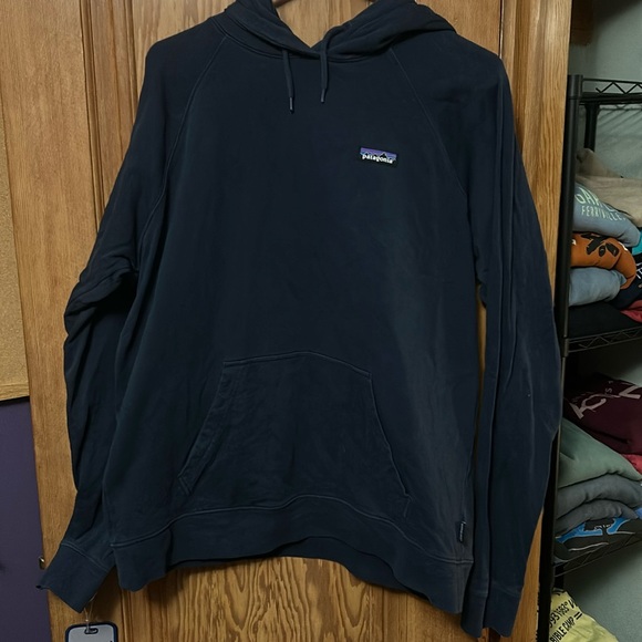 Patagonia lightweight hoodie - Picture 1 of 4